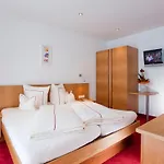 Hotel Garni Auriga